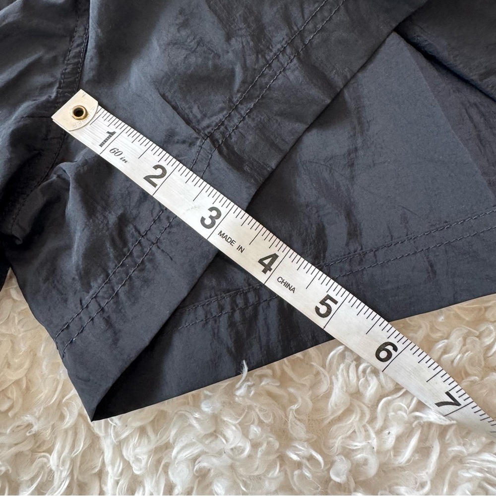 Fabletics Ultra High-Waisted Piped Nylon Shorts Black Size XL NEW - Picture 10 of 15